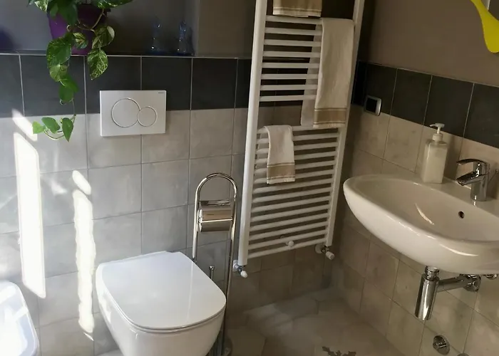 Rosalinda Oda ve Kahvaltı Dongo